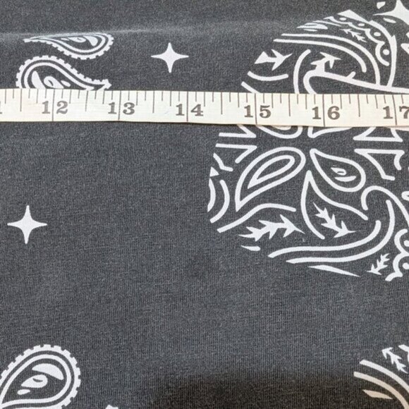 AAPE by A Bathing Ape Reversible Black Bandana T-Shirt Size Small - Picture 4 of 10